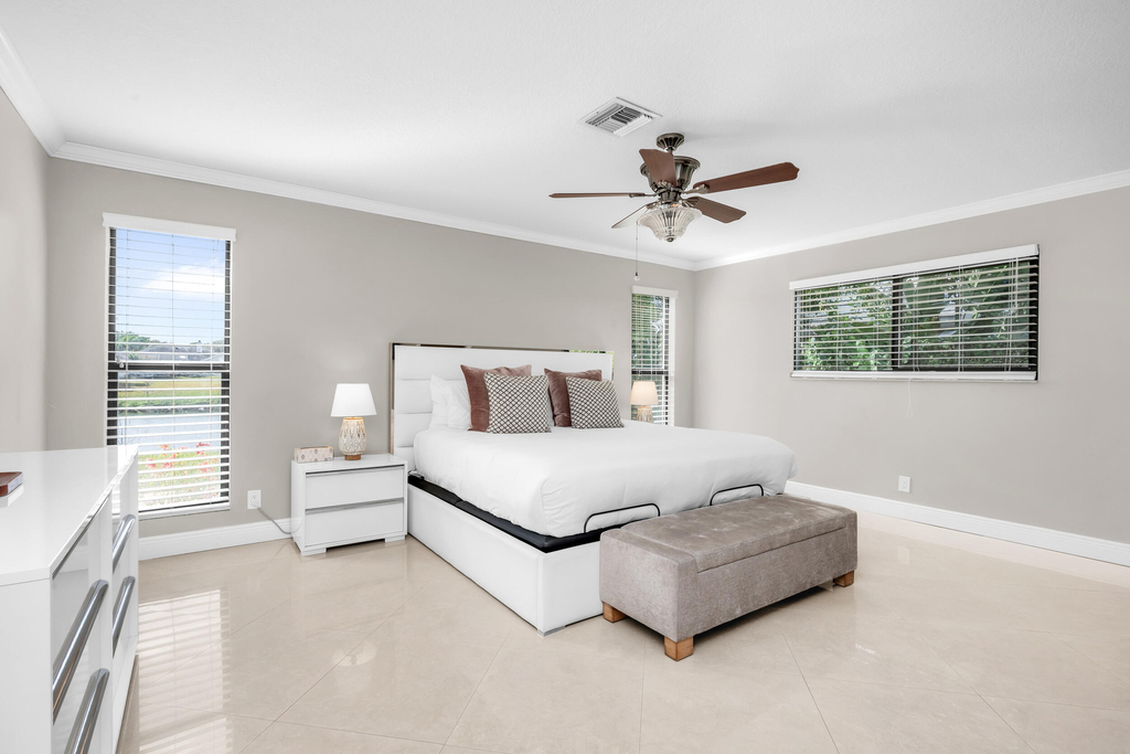 3250 Lakeview Boulevard - Photo 9