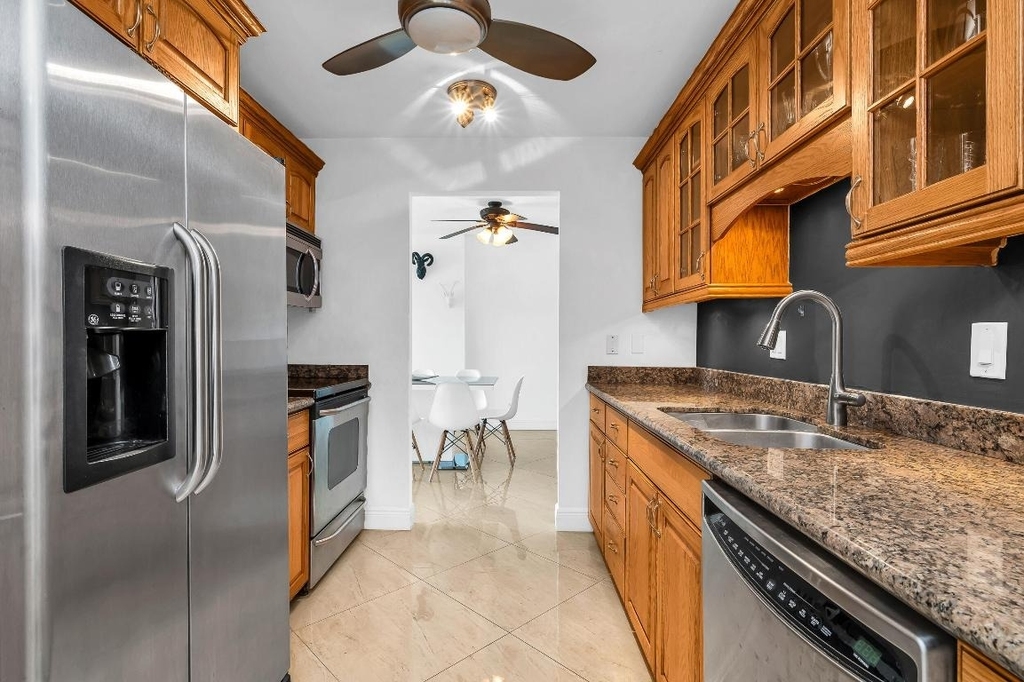 1111 S Ocean Boulevard - Photo 2