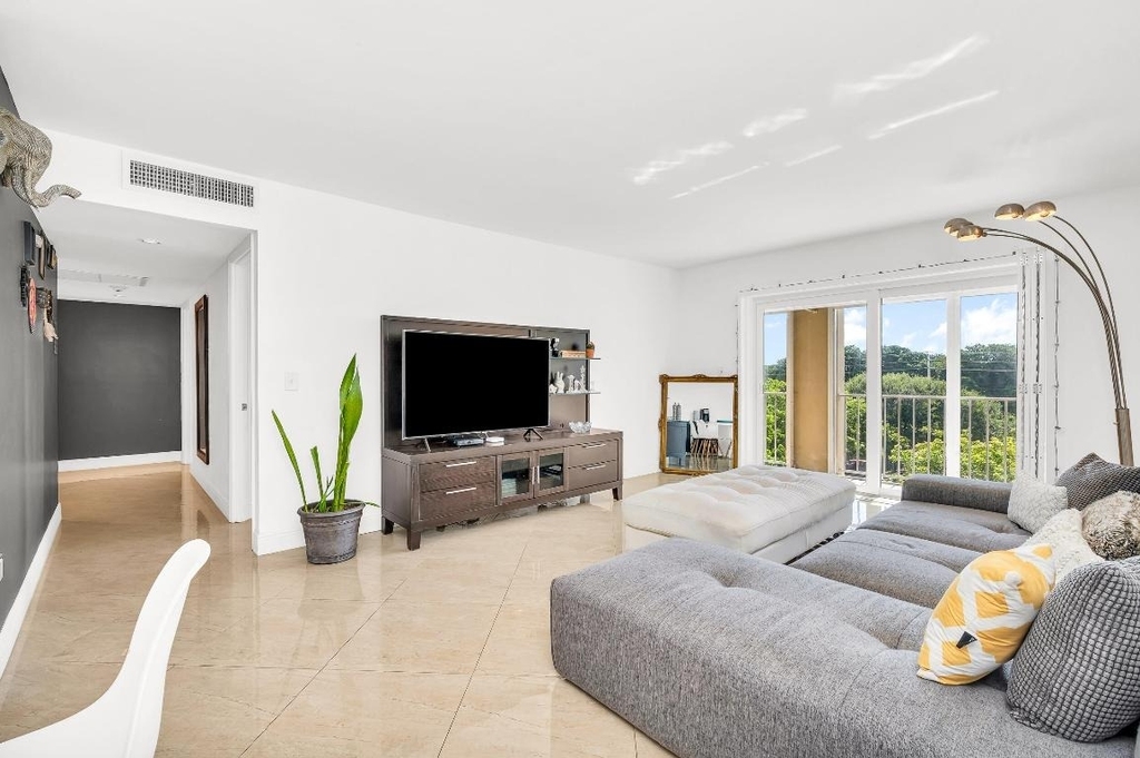 1111 S Ocean Boulevard - Photo 10