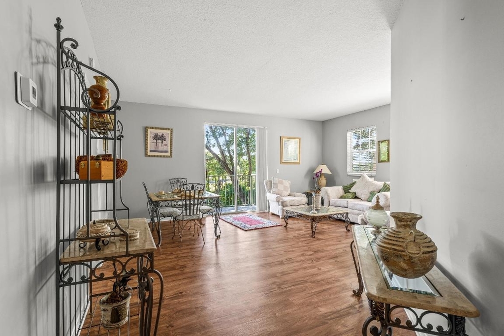 1951 Brandywine Road - Photo 4