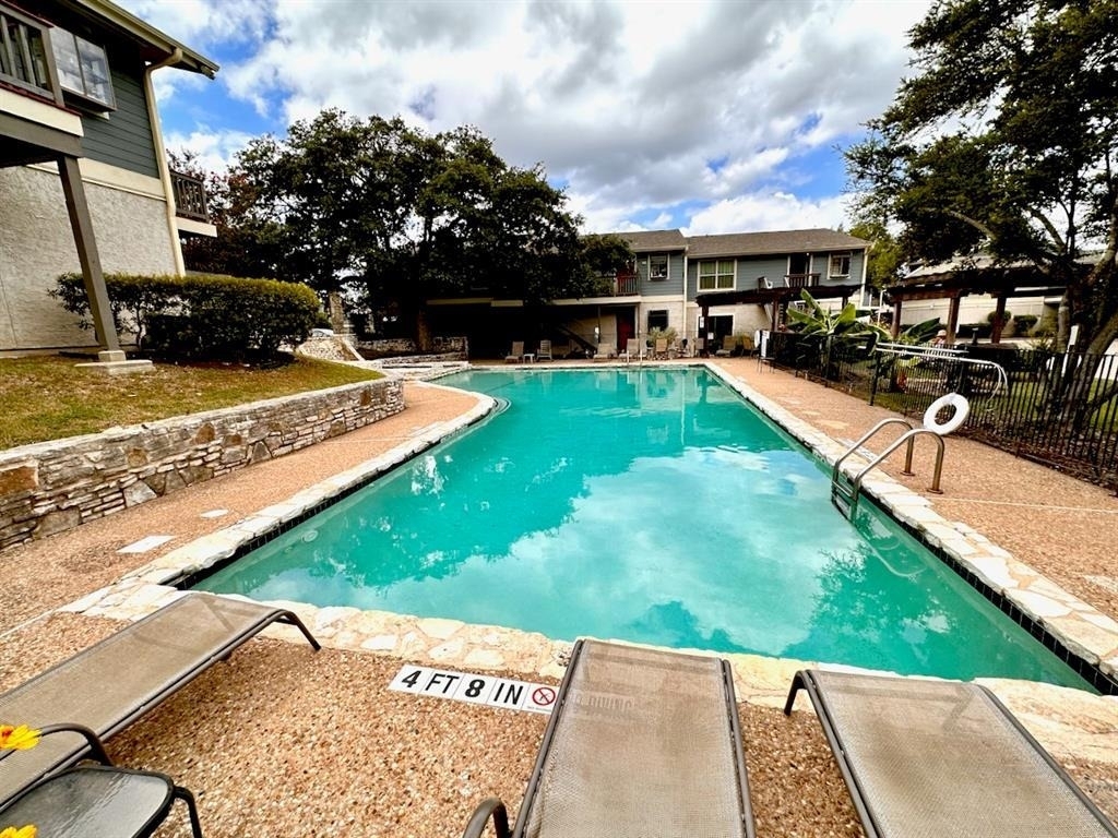 2215 Post Rd - Photo 20
