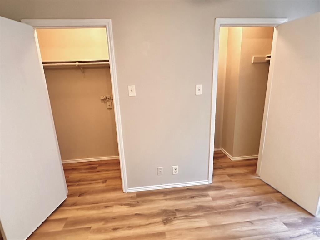 2215 Post Rd - Photo 12