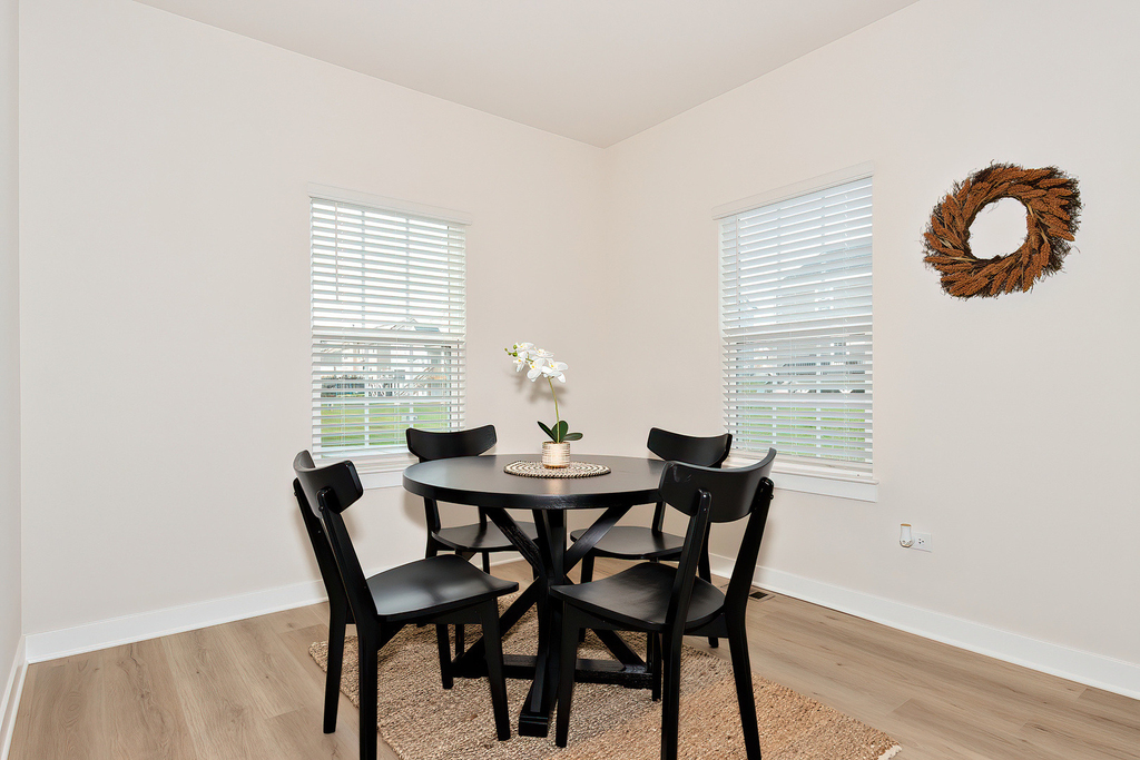 1241 Neuway Lane - Photo 5