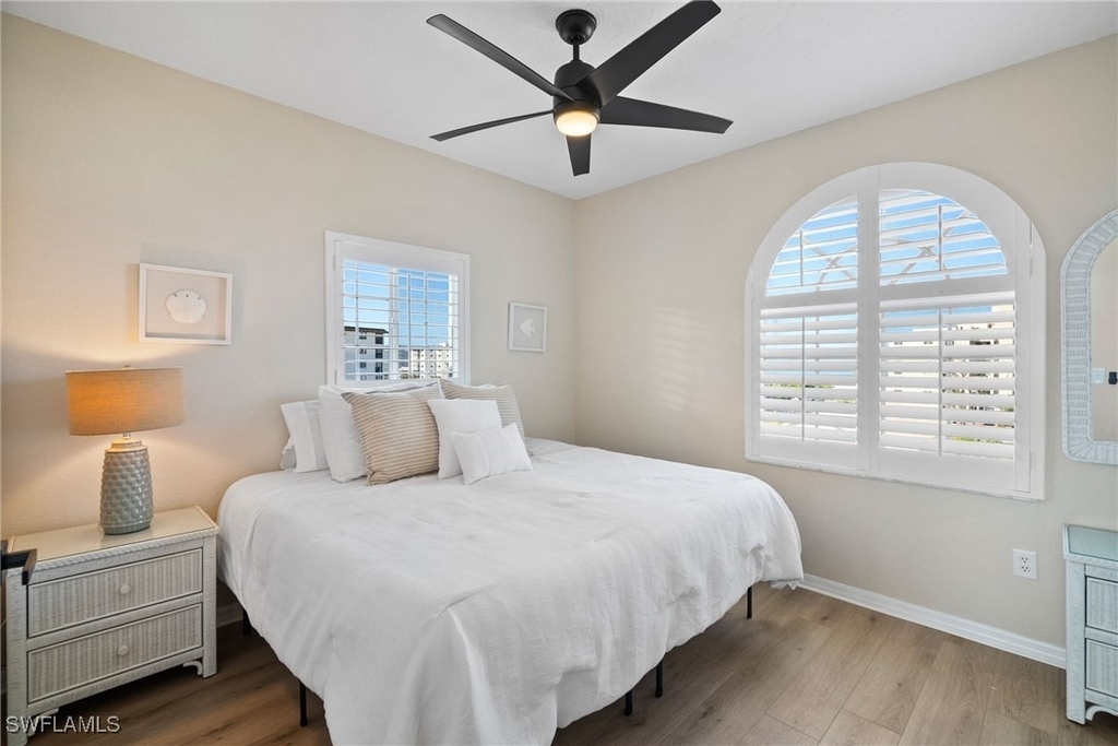 22748 Island Pines Way - Photo 24