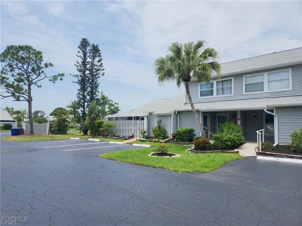 6226 Timberwood Circle - Photo 2