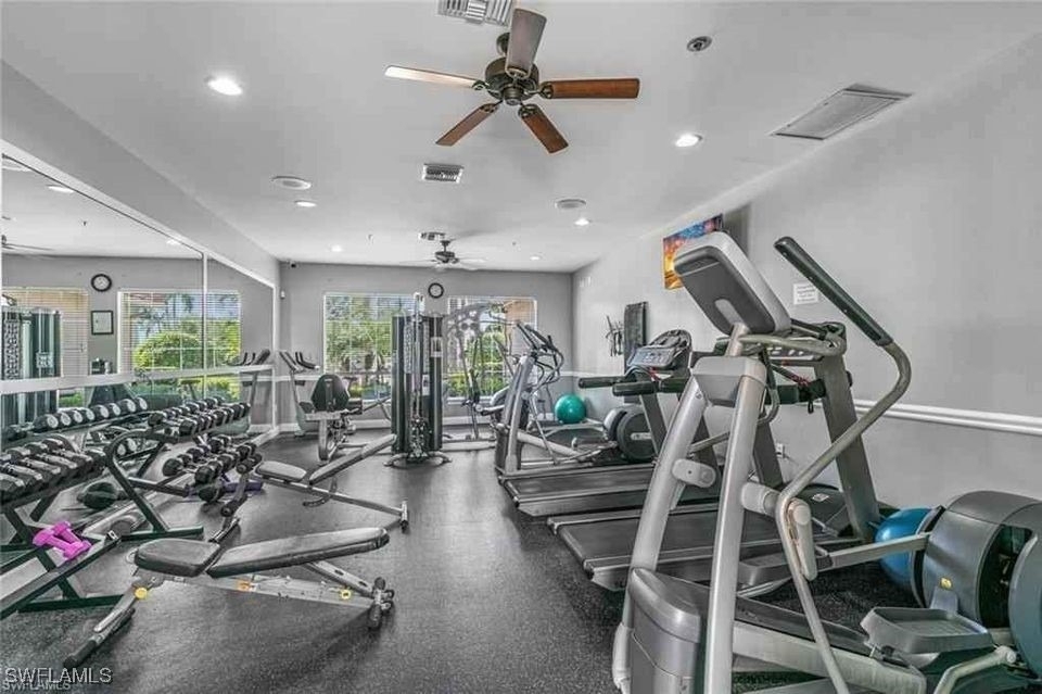 6655 Huntington Lakes Circle - Photo 4