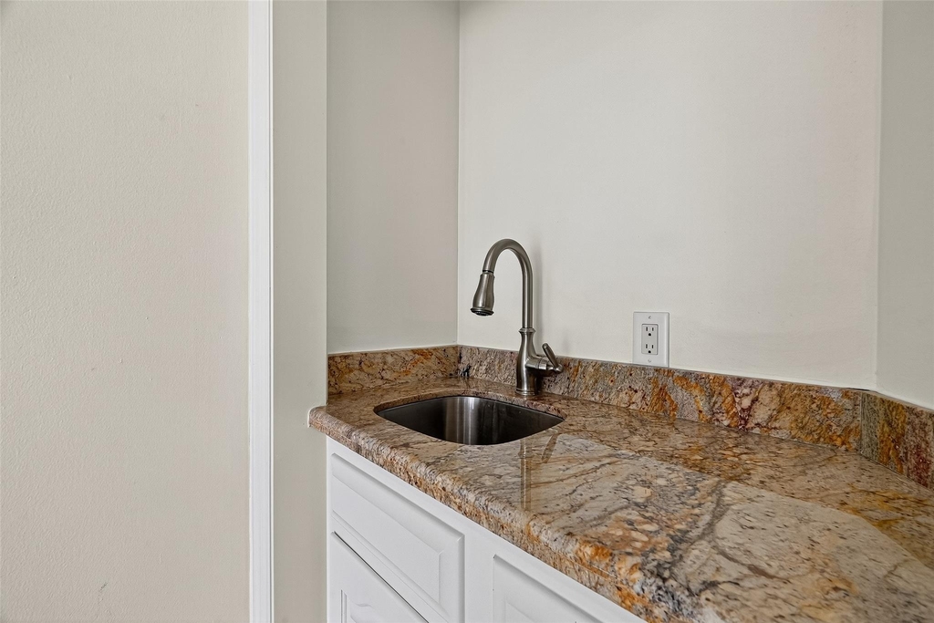 1803 Cottage Landing Lane - Photo 9