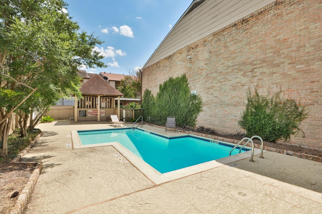 2100 Wilcrest Drive - Photo 29