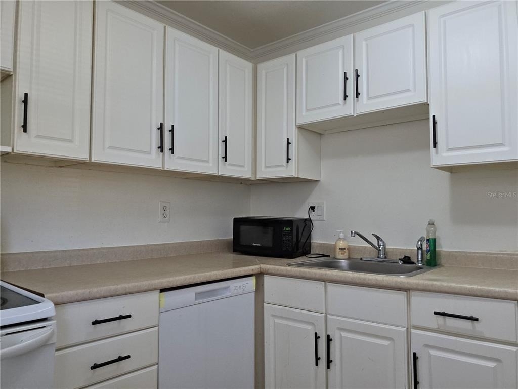 1504 Virginia Avenue - Photo 4