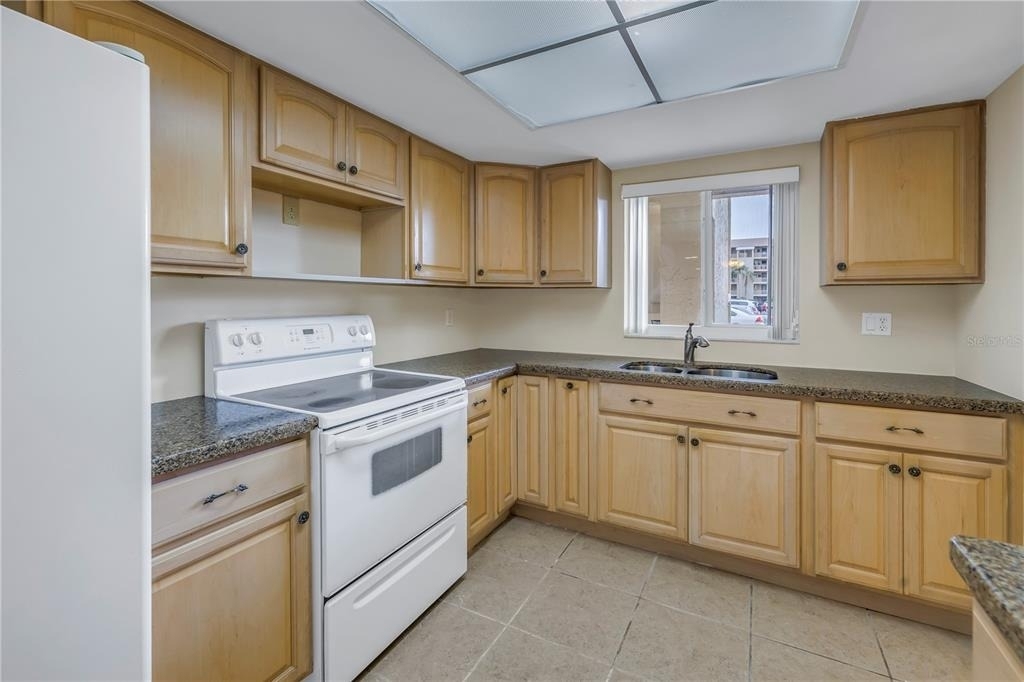 3500 Lake Bayshore Drive - Photo 5