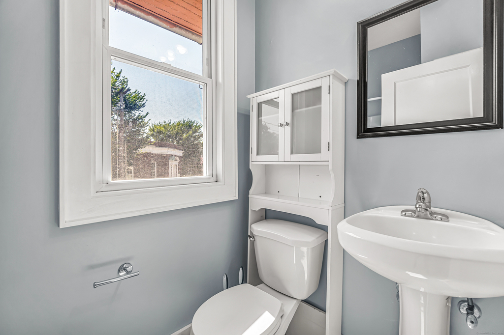 2679 Fairfield Avenue - Photo 7