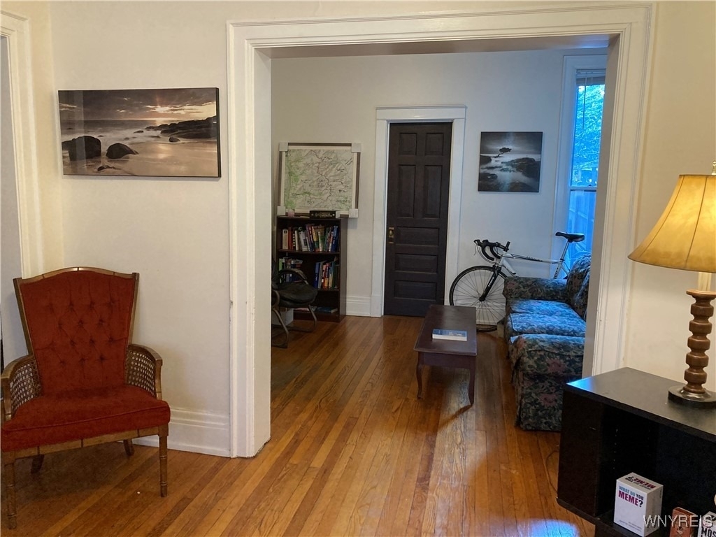 44 N Pearl Street - Photo 3