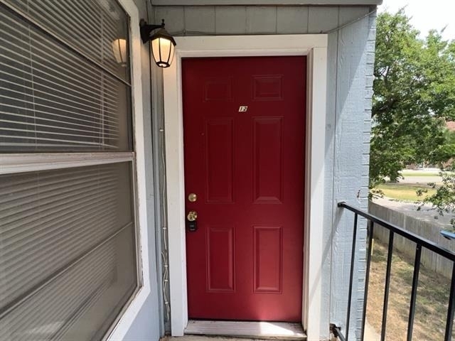 219 Fry Street - Photo 3