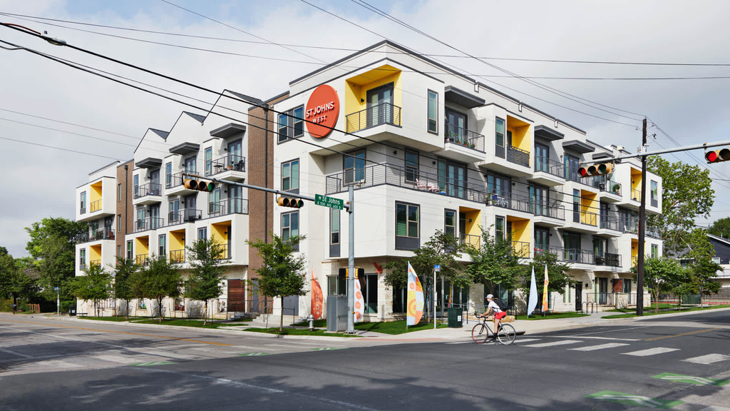 601 W St Johns Ave - Photo 1