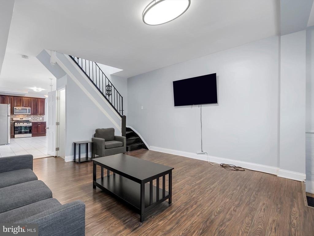 1713 E Lafayette Avenue - Photo 5