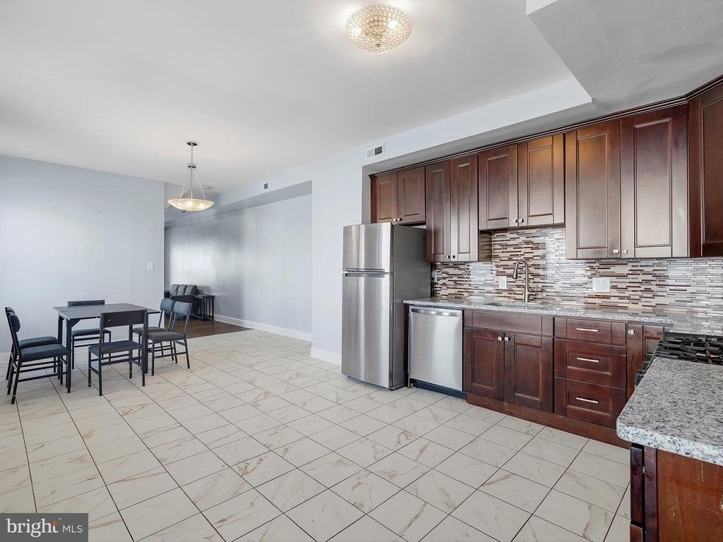 1713 E Lafayette Avenue - Photo 6