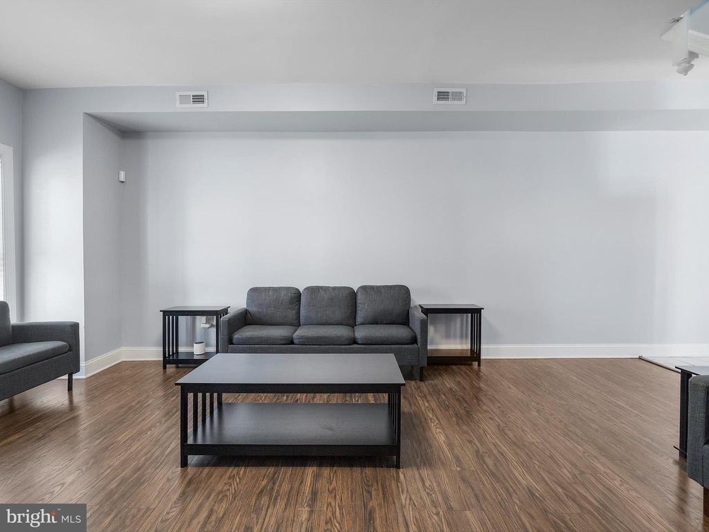 1713 E Lafayette Avenue - Photo 4