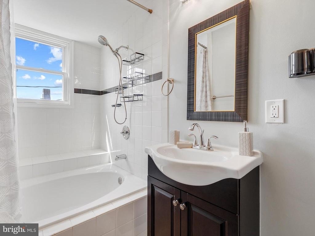 1713 E Lafayette Avenue - Photo 20