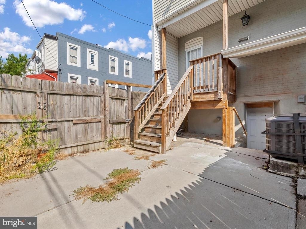 1713 E Lafayette Avenue - Photo 28