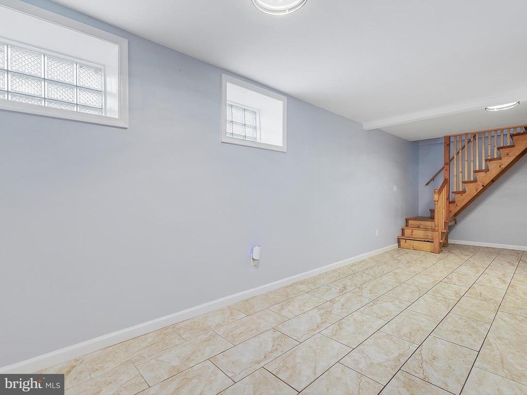 1713 E Lafayette Avenue - Photo 24