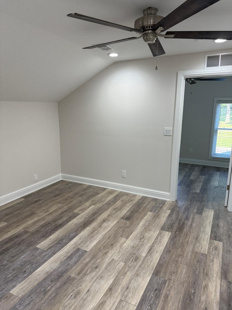 627 N River - Photo 7