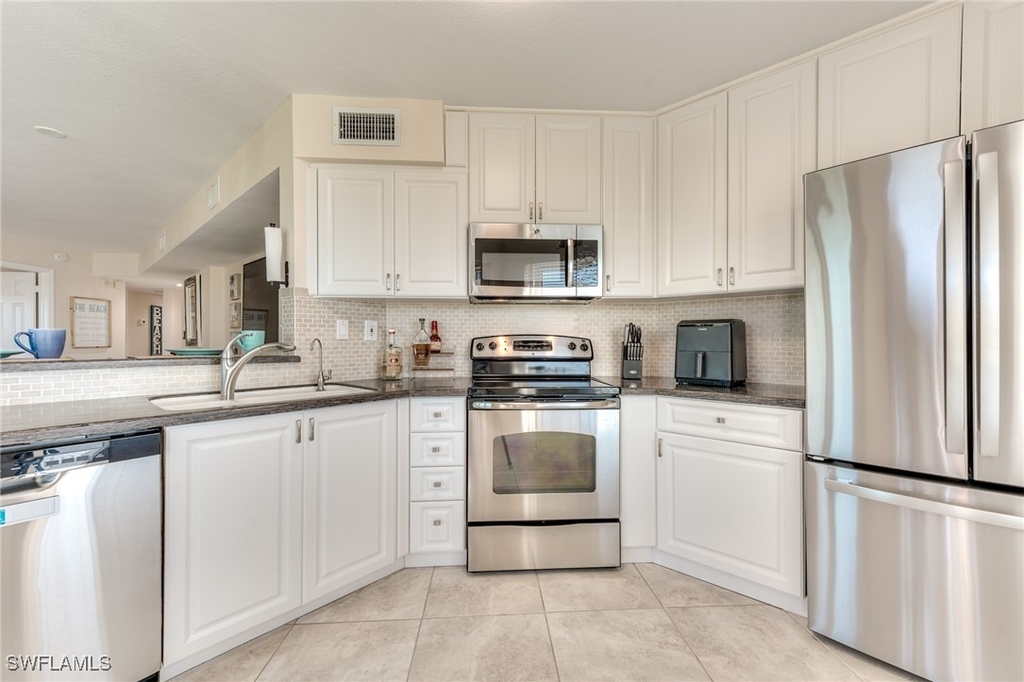 4895 Bonita Beach Road - Photo 6