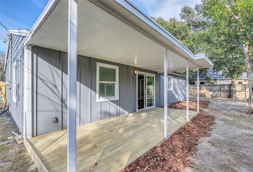 10420 Groton Street - Photo 10