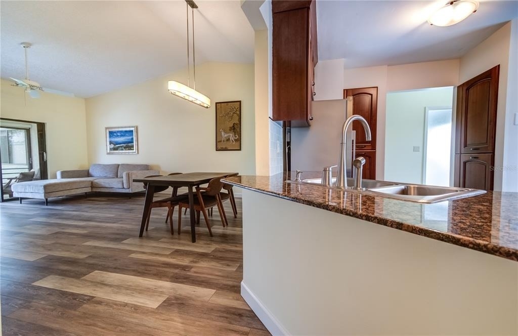600 Carriage House Lane - Photo 4