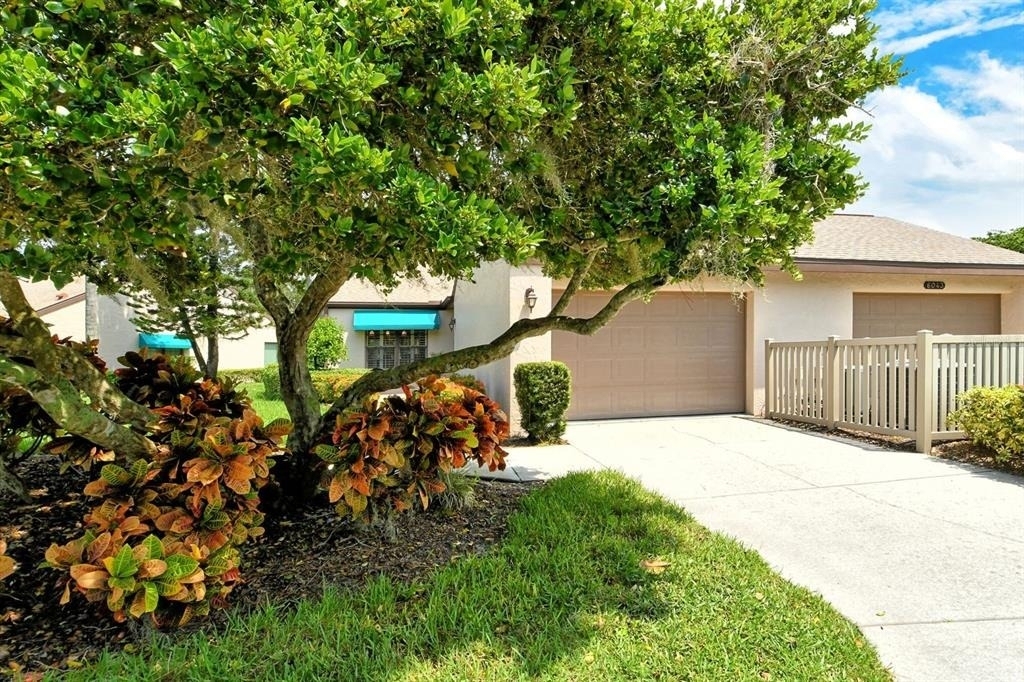 6041 Clubside Drive - Photo 1