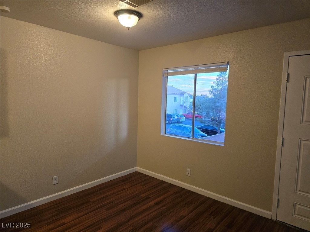 1724 Breckenwood Court - Photo 17