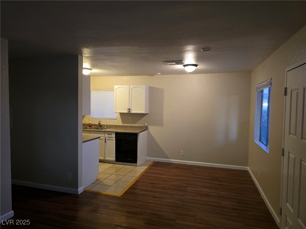1724 Breckenwood Court - Photo 2