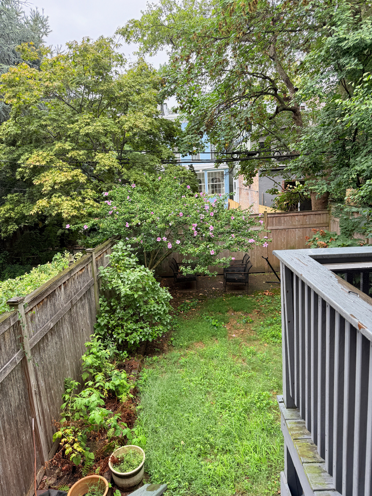 343 Waverly Avenue - Photo 7