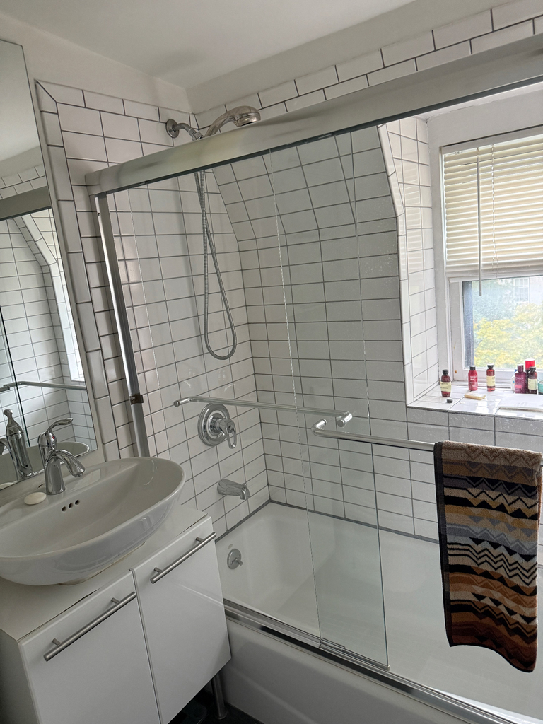 343 Waverly Avenue - Photo 15