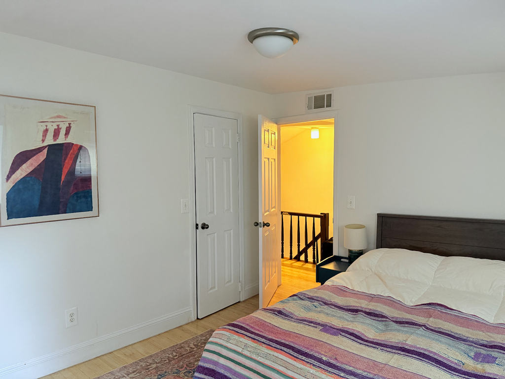343 Waverly Avenue - Photo 17