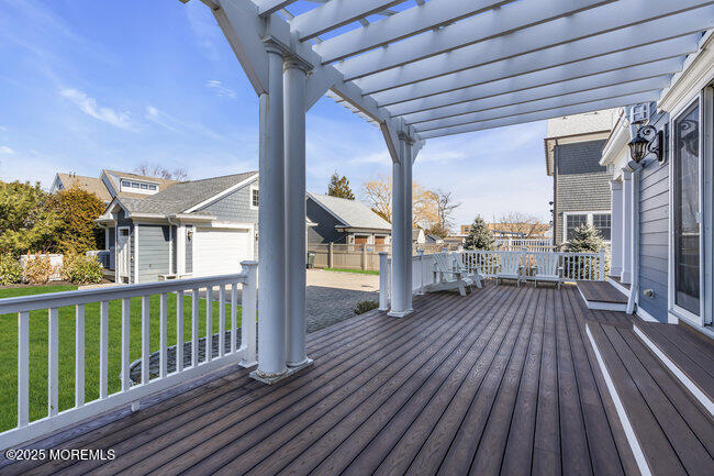 308 Pennsylvania Avenue - Photo 2