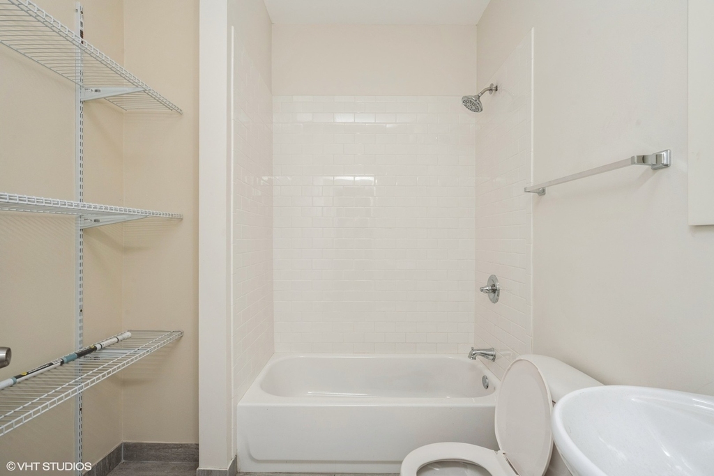 5028 W Madison Street - Photo 11