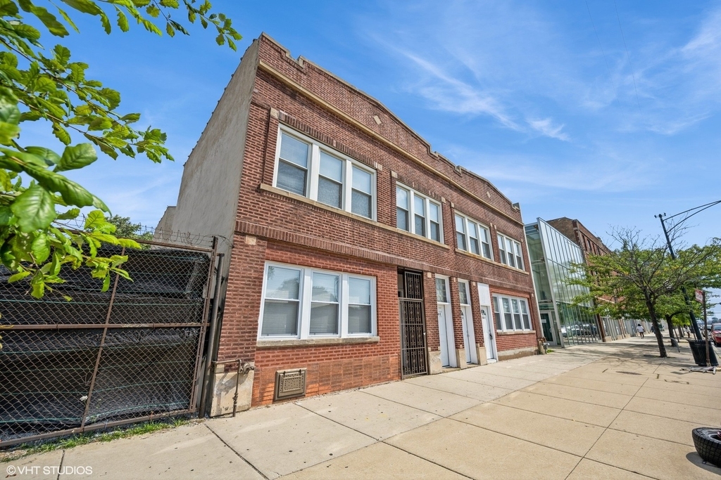 5026 W Madison Street - Photo 2