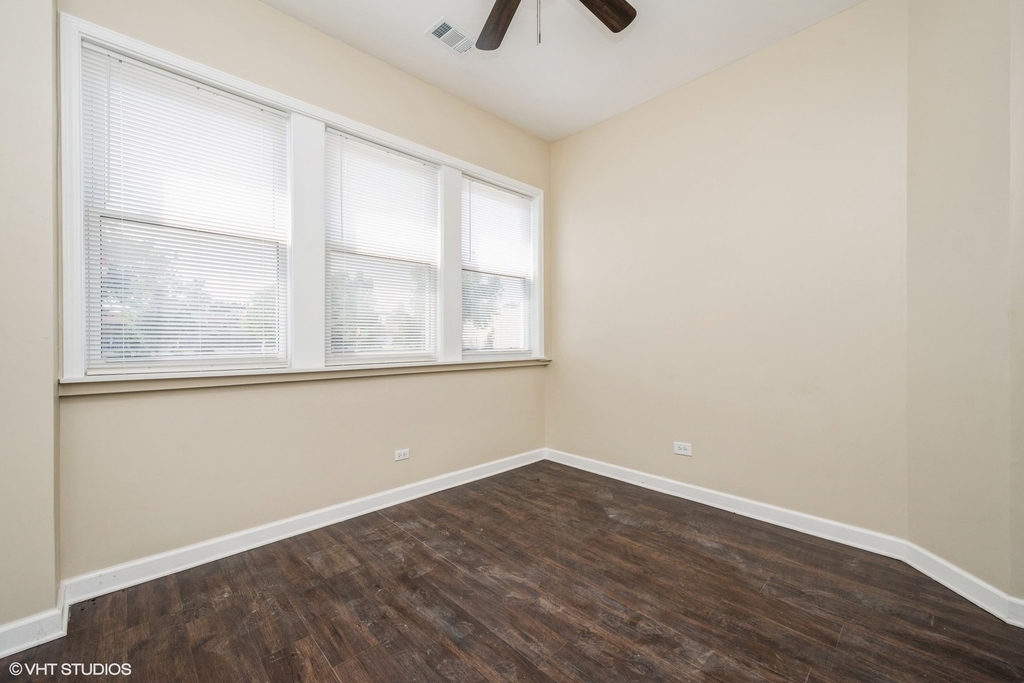 5026 W Madison Street - Photo 9