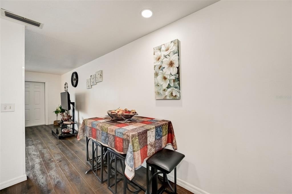 618 S Osprey Avenue - Photo 11
