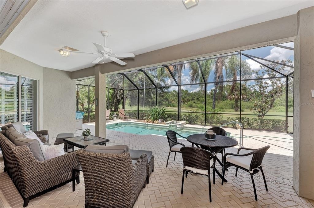 383 Cedarbrook Court - Photo 4