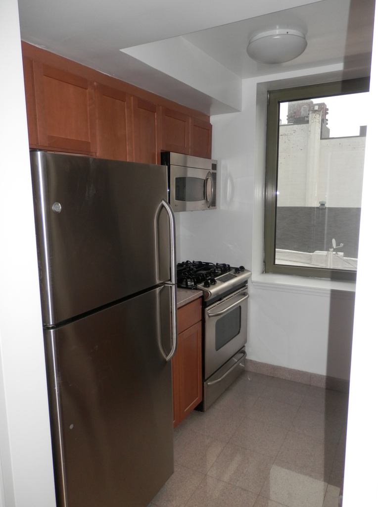 2132 2nd Avenue - Photo 4