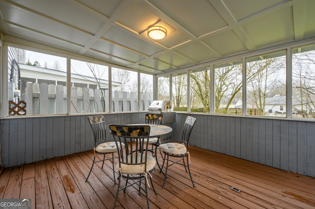 10 Jill Lane - Photo 18
