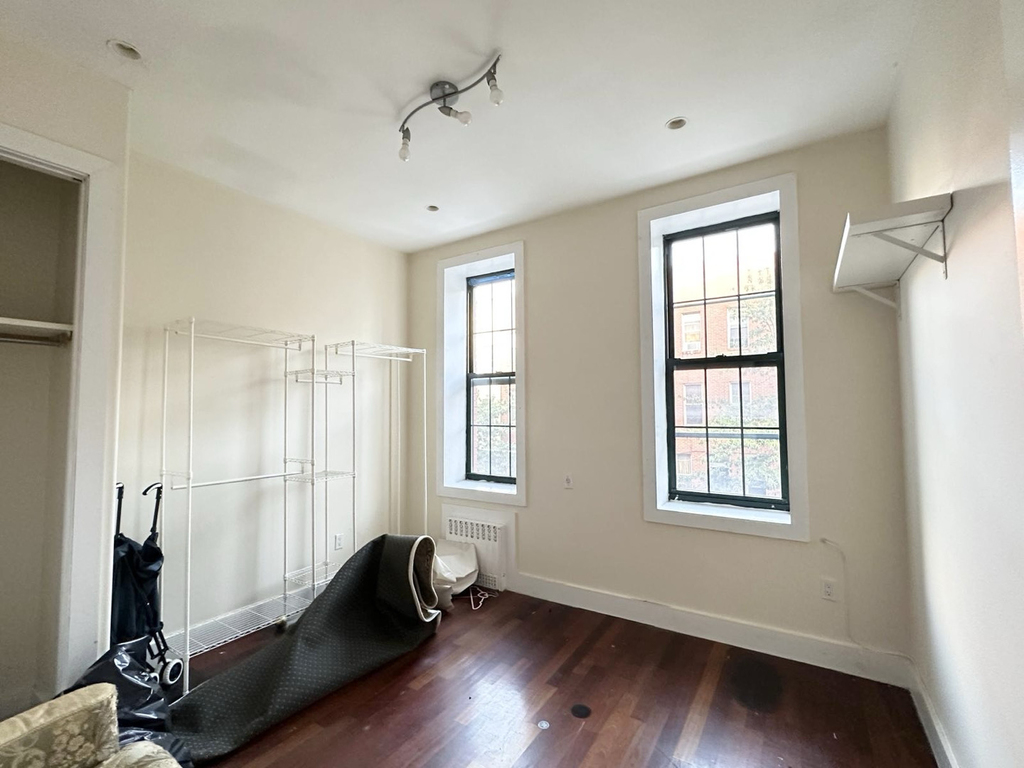 Jefferson Street , Knickerbocker Ave - Photo 4