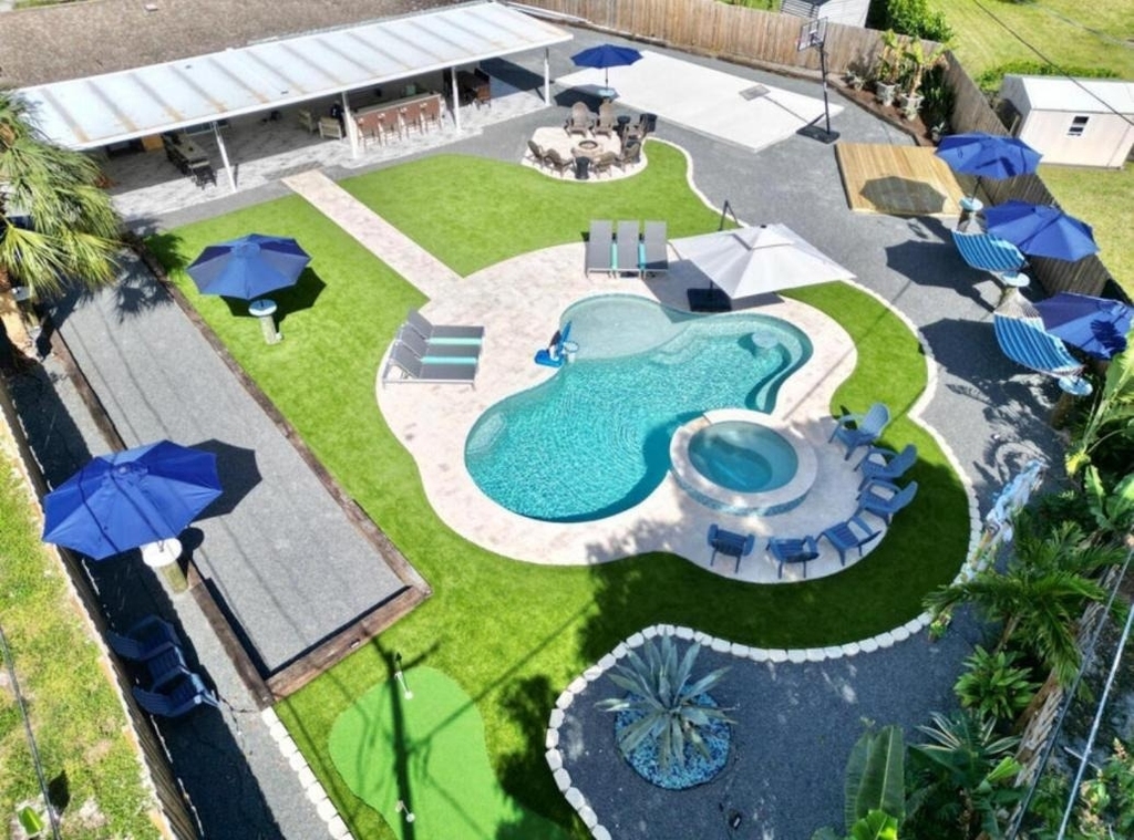 270 Nw 36th Street - Photo 5