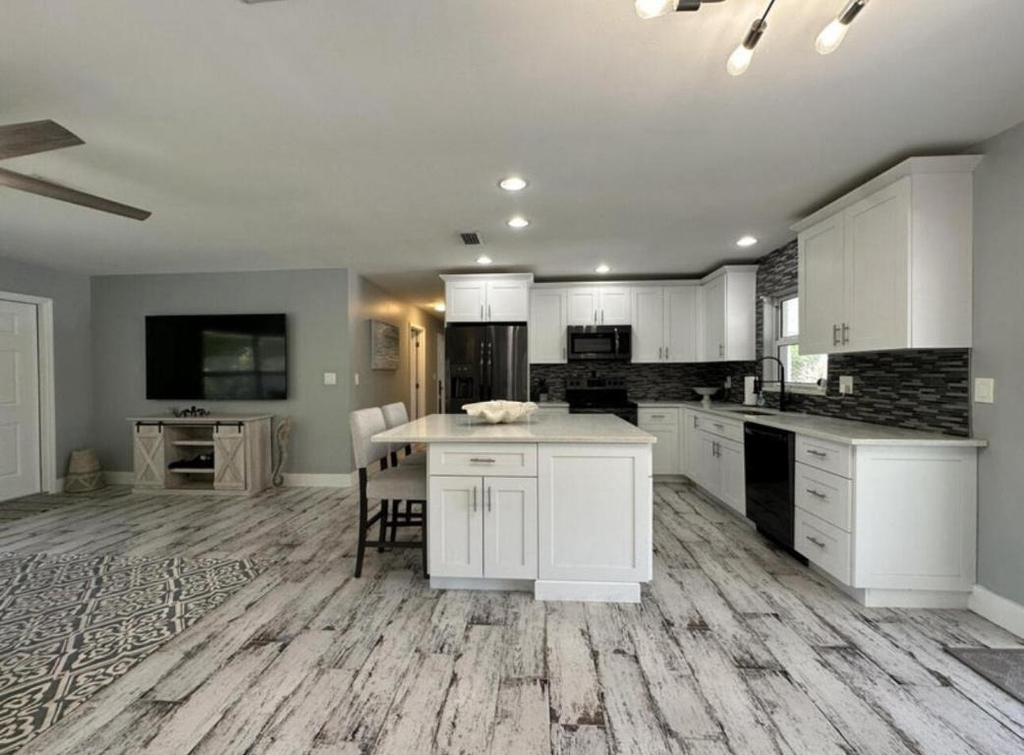 270 Nw 36th Street - Photo 56