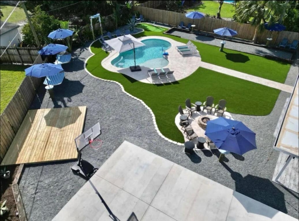 270 Nw 36th Street - Photo 6