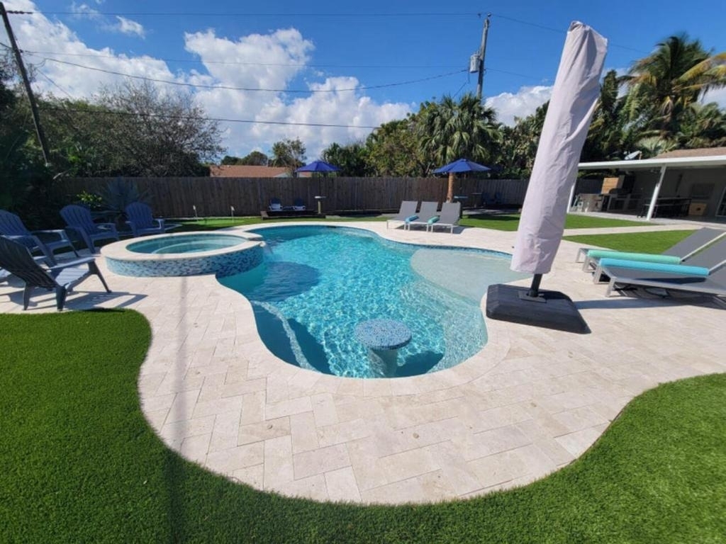 270 Nw 36th Street - Photo 9