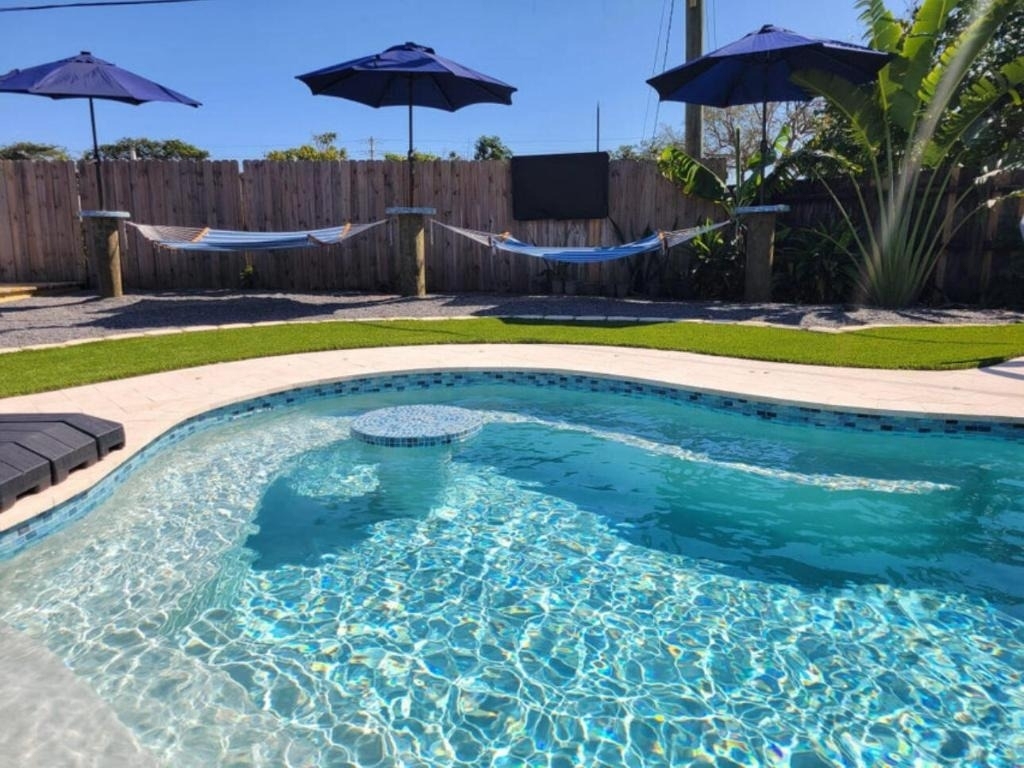 270 Nw 36th Street - Photo 10