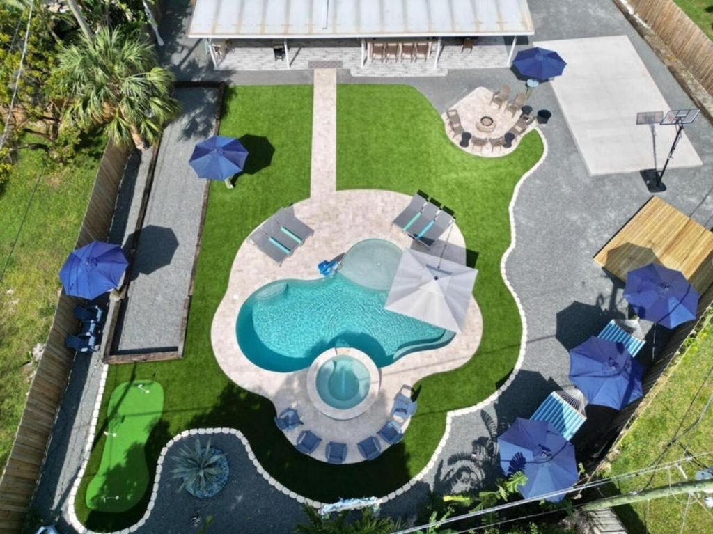 270 Nw 36th Street - Photo 3