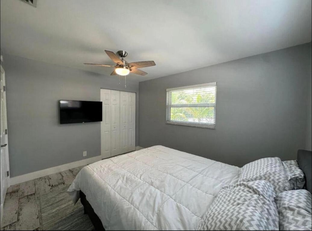 270 Nw 36th Street - Photo 66